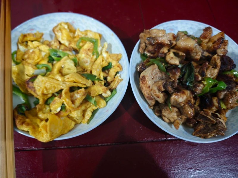 #博客更新2026年2月28日 雨天也很开心 最近不慌不忙，过完了春节 觉得很平淡 来见我爱的人 心却很慌，怎么说都说不够 希望以后我们好好吃饭好好说话 嗷前两天还给剩饭安装🦞了，现在出现在我的生活里啦via 陪棒无度过漫长岁月